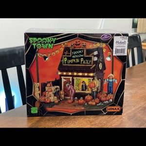 Lemax Spooky Town - Spooky Hallow Pumpkin Patch